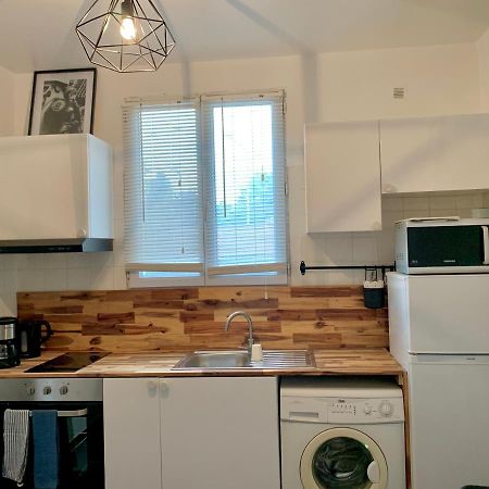 Agreable Maison Avec Parking Gratuit Sur Place. แซงต์-เดอนี ภายนอก รูปภาพ