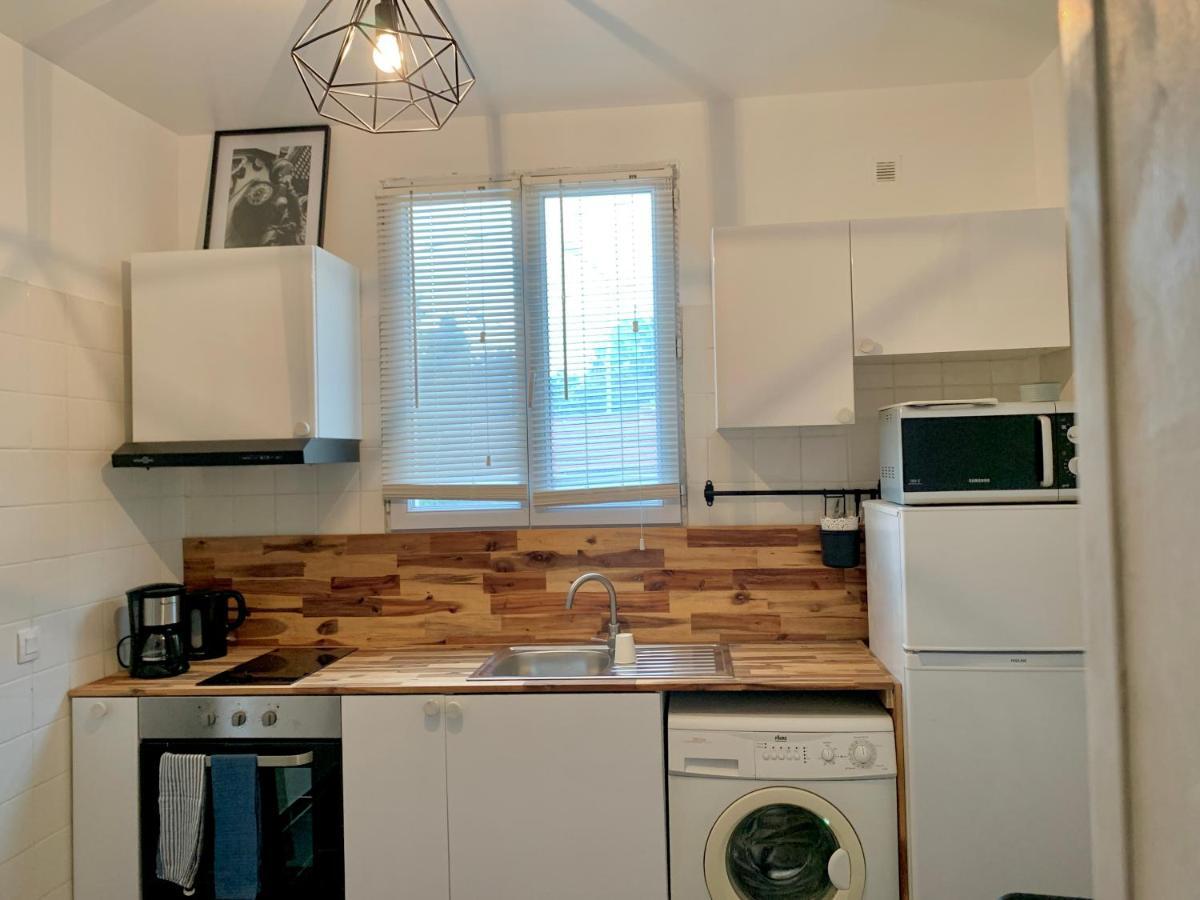 Agreable Maison Avec Parking Gratuit Sur Place. แซงต์-เดอนี ภายนอก รูปภาพ